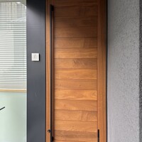 しろ - 2025年6月。訪問