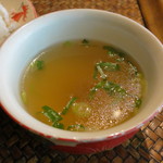 花雷 - ガパオライス（セットのスープ、2014年8月）