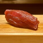 枯淡 - 塩釜赤身漬け　天身　筋目全く感じないふわりと柔らかな赤身　この天身は最強です！