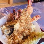 ひがし川 - ジャンボエビ天丼。