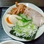 きん華飯店 - きん華梅塩つけ麺（あつ盛り）の具