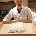 日本料理 別府 廣門 - 大将の手打ち蕎麦が登場！茹で前から美しい
