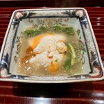 日本料理 別府 廣門 - 伊勢海老炭炙り　虎ふぐ白子　餡　花わさび　海老オイル　中華のようですがしっかり和ですね！