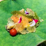 鮨 琥珀 - えびとアワビのジュレがけ