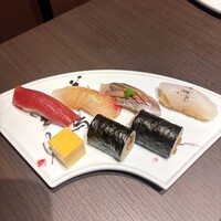 鮨 青海 品川店 - ４カンと巻物、玉