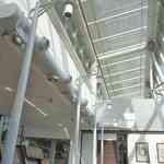 Pacific Coffee - pacific coffee 東薈城名店倉はショッピングモール内にある事もあって開放的なフロアで