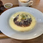 Cibo & Piantato - レモンの酸味とソースの塩味が、お肉を引き立てます