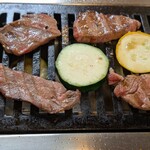 精肉・焼肉 とよおか - 