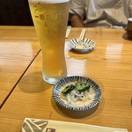 そば香房 おかげ - 生ビールとお漬物