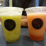 ブイツーアンドエム バイ フルーツバーアオキ - 