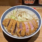博多ラーメン でぶちゃん - 