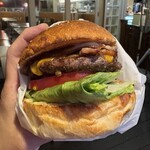 エーエス クラシックス ダイナー - 『Bacon Cheese Burger¥2,150』
      『French fries¥150』
      『ハイネケン¥770』