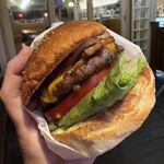 エーエス クラシックス ダイナー - 『Bacon Cheese Burger¥2,150』
      『French fries¥150』
      『ハイネケン¥770』