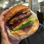 エーエス クラシックス ダイナー - 『Bacon Cheese Burger¥2,150』
      『French fries¥150』
      『ハイネケン¥770』