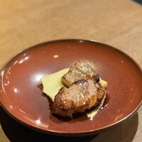 郡司味噌漬物店の塩麹を付けた金華豚ロース肉のロースト     　                