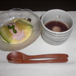 伊東遊季亭 - 水物：ストロベリーアイス、ぜんざい