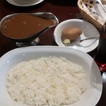 ラ・ファミーユ -  ・「ビーフカレー 中辛＋ビーフ(¥1000＋¥200)」