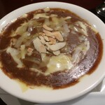 ラ・ファミーユ - ・「ビーフカレー 中辛＋ビーフ＋チーズ(¥1000＋¥200＋¥200)」のアップ。