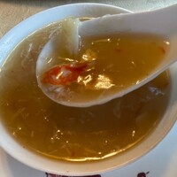 華正樓 鎌倉店 - 蟹入りフカヒレスープ、胡椒が強い