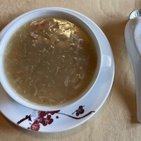 華正樓 鎌倉店 - 蟹肉入りフカヒレスープ