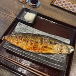 炭火焼和めし処 しんぱち食堂 - 