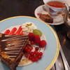 Patisserie Prestige - 料理写真:チョコレートケーキ、紅茶