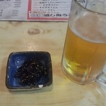 江戸屋食堂 - 生ビールとお通し