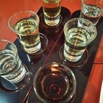 飲み比べセットA（左）＆飲み比べセットB（右）