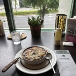 シャーロックホームズ - 国道19号線から白鳥センチュリーホールを臨む、良い眺めでした