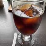 シャーロックホームズ - アイスコーヒー。コメダの濃いコーヒーとはまた違う、スッキリとした香りと味わいが嬉しい