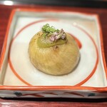 304826882 - 焼き無花果(イチジク)・木の実味噌ソース・山椒・紫蘇花
