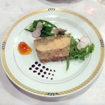 サラマンジェ ド イザシ ワキサカ - 牛テールのアシ・パルマンティエとフォアグラのプレセ（シェア後）2,300円