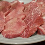 炭火焼肉ホルモンさわいし - 