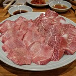 炭火焼肉ホルモンさわいし - 