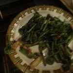 うみんちゅぬ　やまんちゅぬ - 宮古ぜんまいとスーチキのバター炒め 