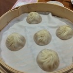 鼎泰豊 - 小籠包５つNT$100