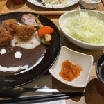 とんかつとカフェあら珠 - ヒレカツカレー