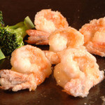 Grilled shrimp and broccoli with mayonnaise