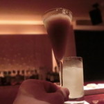 友人のオーダーしたカクテル、これはなんだったっけ？