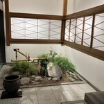 妙見石原荘 食菜石蔵 - 玄関脇