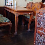 バンタイ - 店内