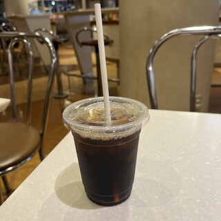 カフェアンドバー_0