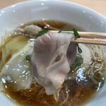 飯田商店 - チャーシューは素晴らしい火入れ