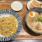 GYOZA OHSHO - ✤〖トリオセット〗(1452えん)
✧餃子の王将ラーメン
✧炒飯
✧ジャストサイズ餃子✨.ﾟ･*..☆.｡.:*✨.☆.｡.:.+*:ﾟ+｡✨.ﾟ･*..☆.｡.:*✨
