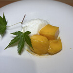 雪花菜 - ・自家製のアイスクリーム　マンゴー