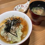 雪花菜 - 枝豆の土鍋ご飯餡掛けいくらのせ