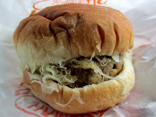 しっかり牛タン味のハンバーガー By 横浜 かめろぐ 長者の茶屋 古川 コロッケ フライ 食べログ