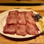 天満 カウンター焼肉 うしすき - 