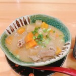 304867589 - もつ煮込み