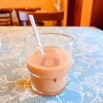 シャンティ - セルフコーナーで三種から選べるドリンク。